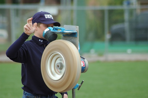 A pitching machine